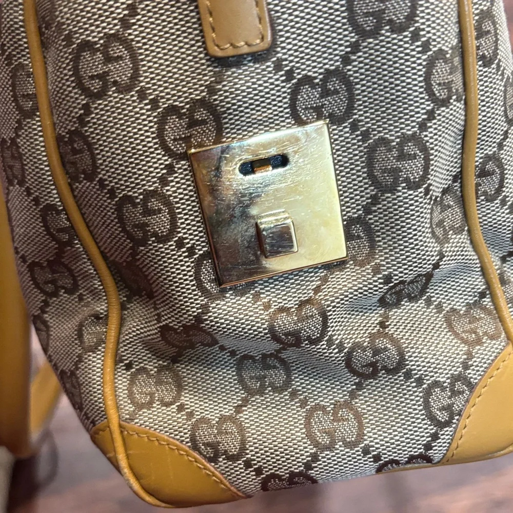 Gucci Beige and Red Stripe Satchel with Yellow Accents - Picture 8 of 14